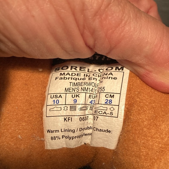 Sorel NWOT Thinsulate Waterproof Boots  High Ankle Boots Lug Sole Boots Hiking - Picture 10 of 13